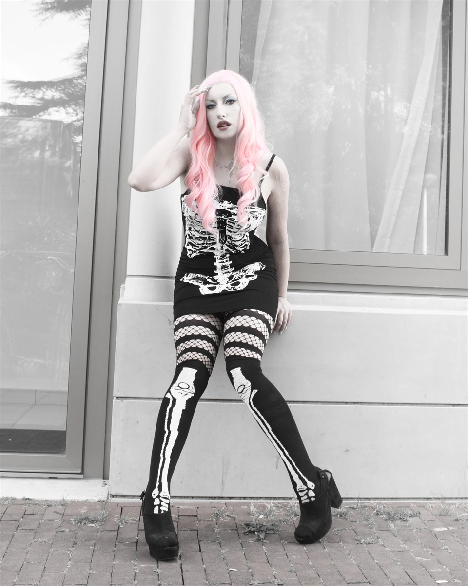 Pamela Mann - Skeleton Bones, Overknees