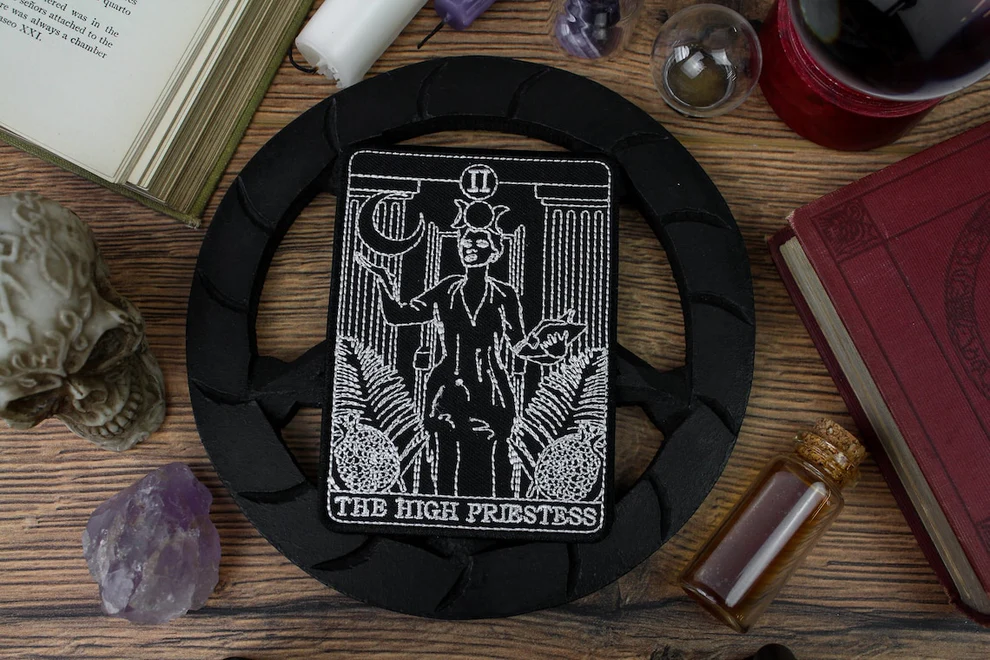 The High Priestess Tarot - Aufnher