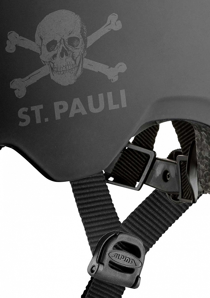 FC St. Pauli - Totenkopf Haarlem, Fahrradhelm