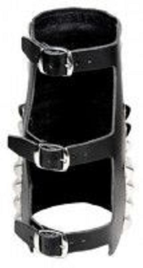 Pyramidennieten - Armband