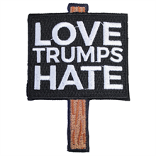 Love Trumps Hate - Aufnher