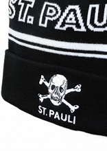 FC St. Pauli - Totenkopf, Bommelmtze